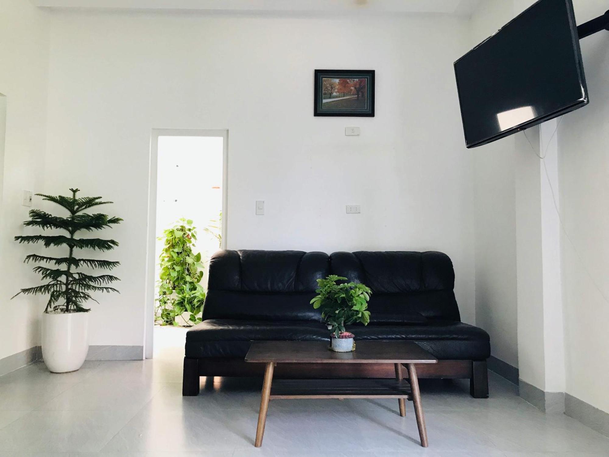 Local White House - Ecofriendly Homestay Дананг Екстериор снимка