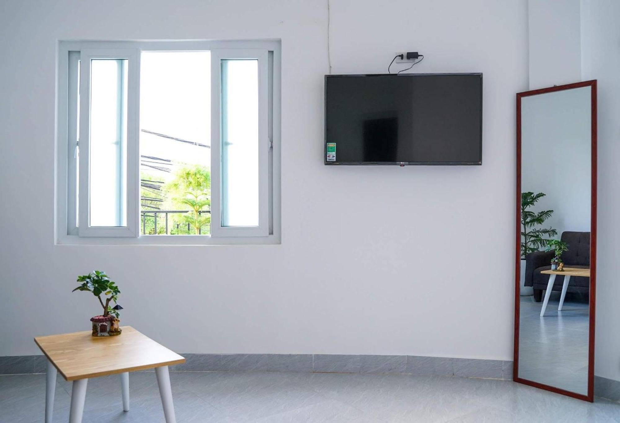 Local White House - Ecofriendly Homestay Дананг Екстериор снимка