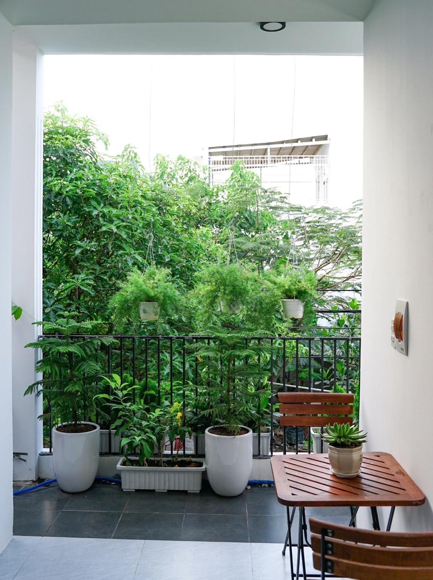 Local White House - Ecofriendly Homestay Дананг Екстериор снимка