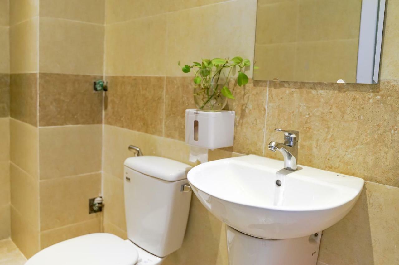 Local White House - Ecofriendly Homestay Дананг Екстериор снимка